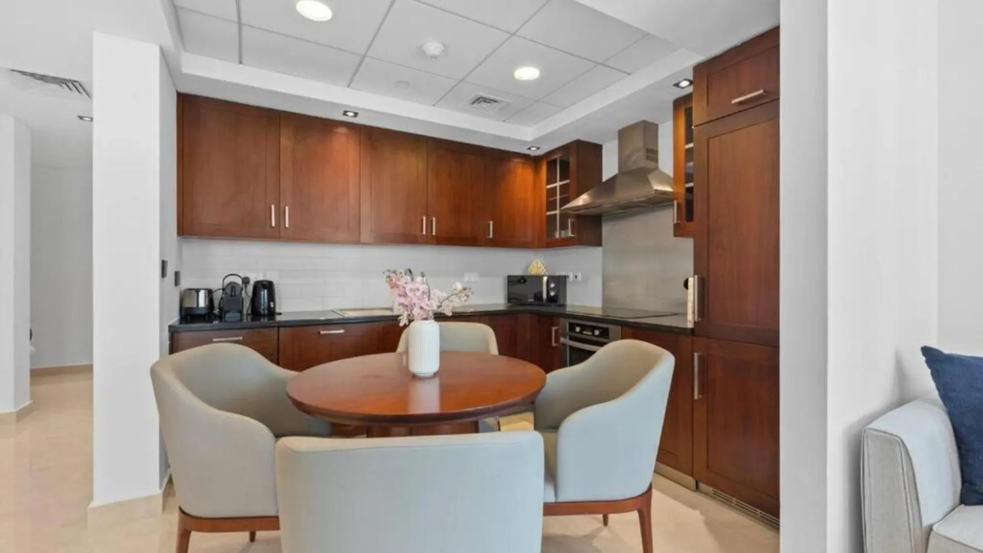 Bellavista - 29 Blvd - 2 Bedroom Fabulous Fountain View Dubai