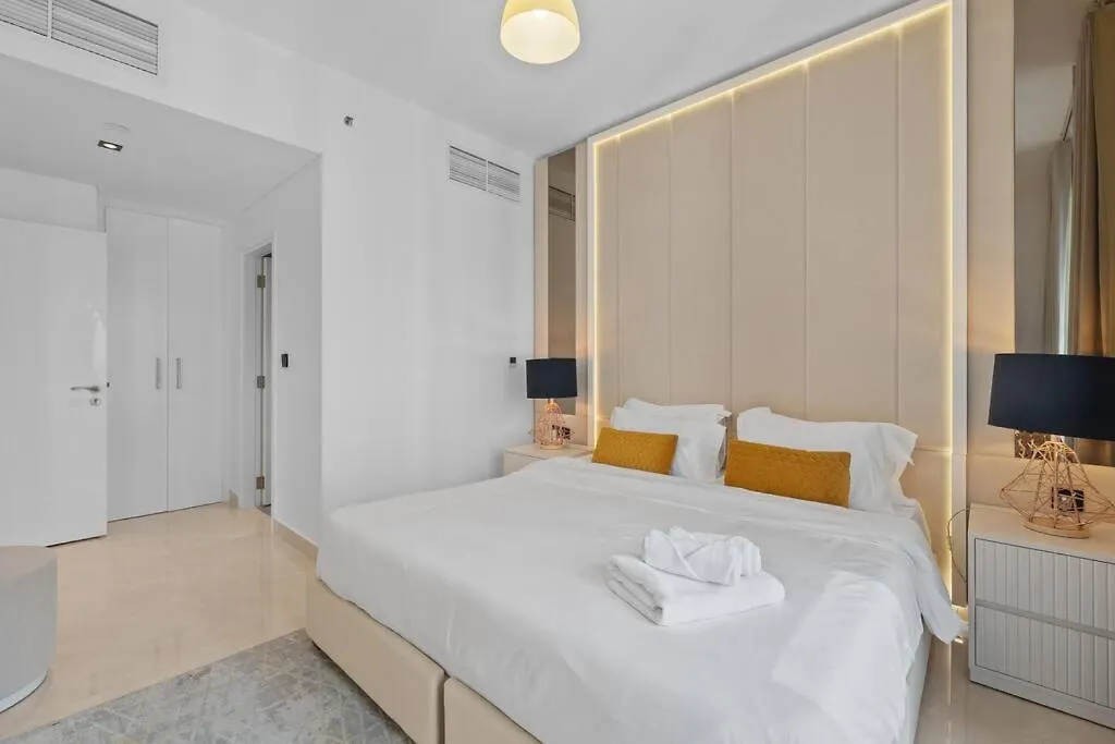 Bellavista - 29 Blvd - 2 Bedroom Fabulous Fountain View Dubai Apartment
